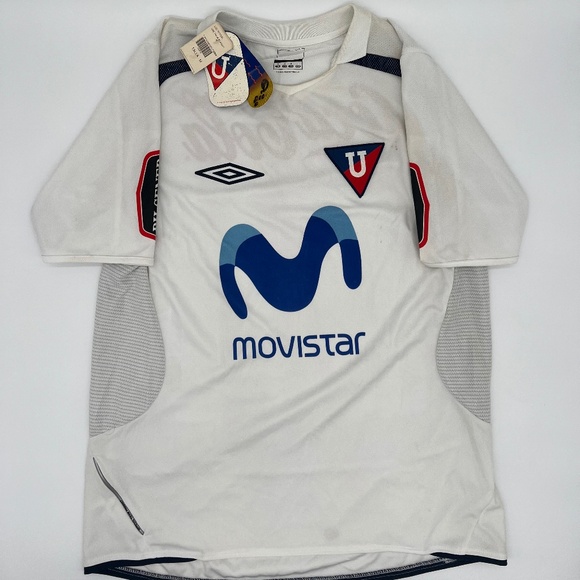 New LDU Quito 2006/2007 Home ORIGINAL Umbro VTG Rare Soccer Jersey (M) - Picture 1 of 10
